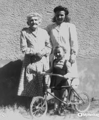 02 Famille Potier Reims - Jacqueline 2 ans A