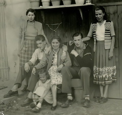 07 Maman, Roberte et amis COURLAOUX Jura juillet 1953 A